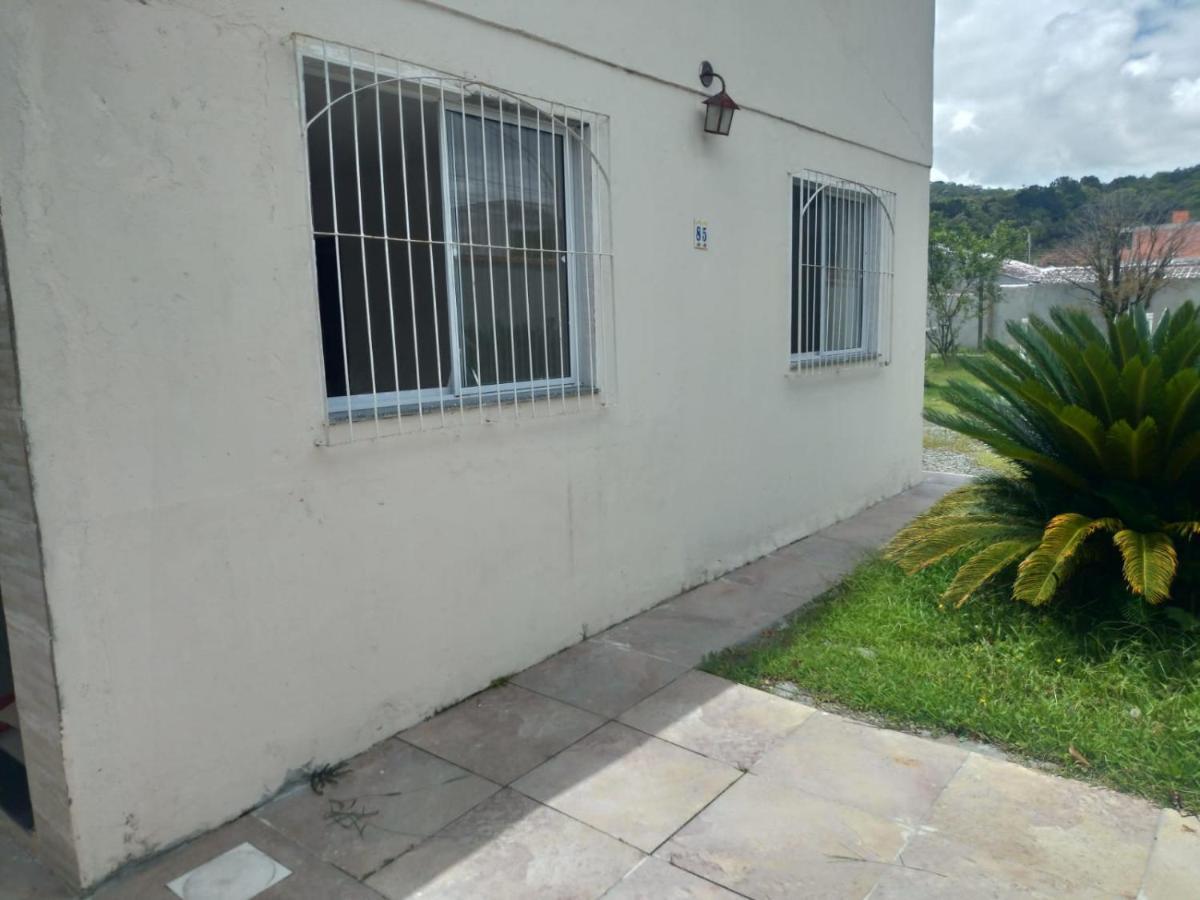 הוילה Casa Agradavel Em Camboriu Com Estacionamento No Patio מראה חיצוני תמונה